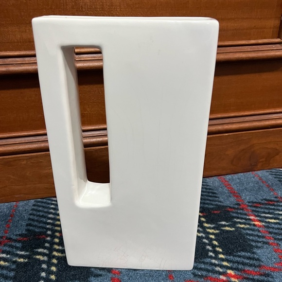 Vintage rectangular White Ceramic Vase Modern - Picture 4 of 11